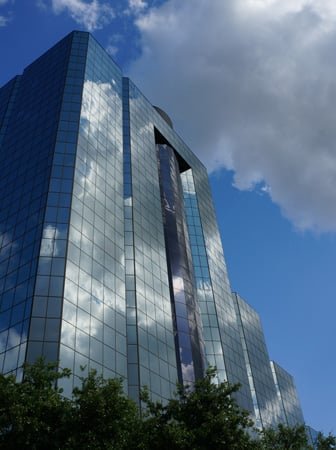 Highland Park Periodontics & Dental Implants office building